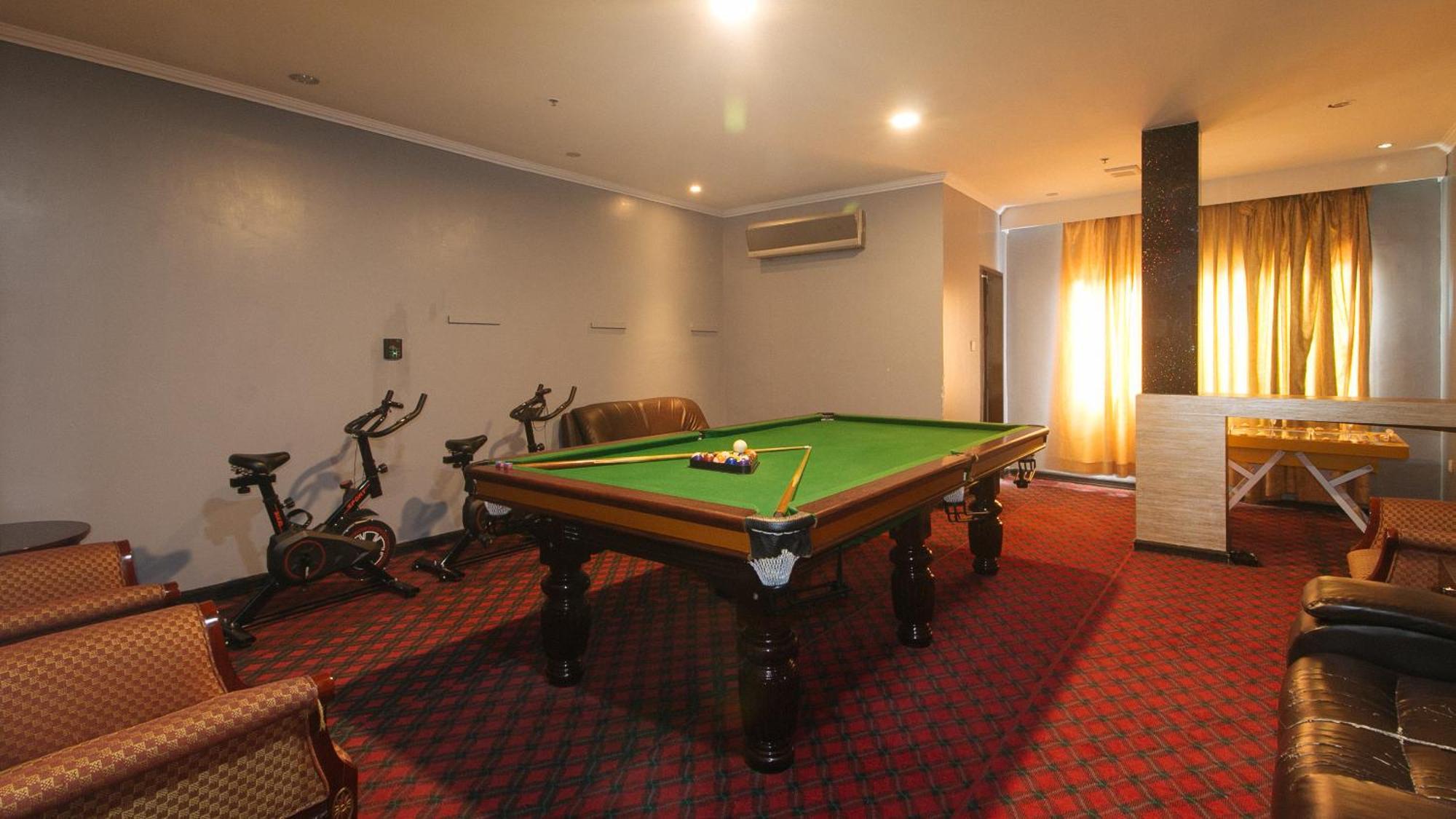 Reddoorz Premium At Jjimjbang Hotel Spa 马尼拉 外观 照片