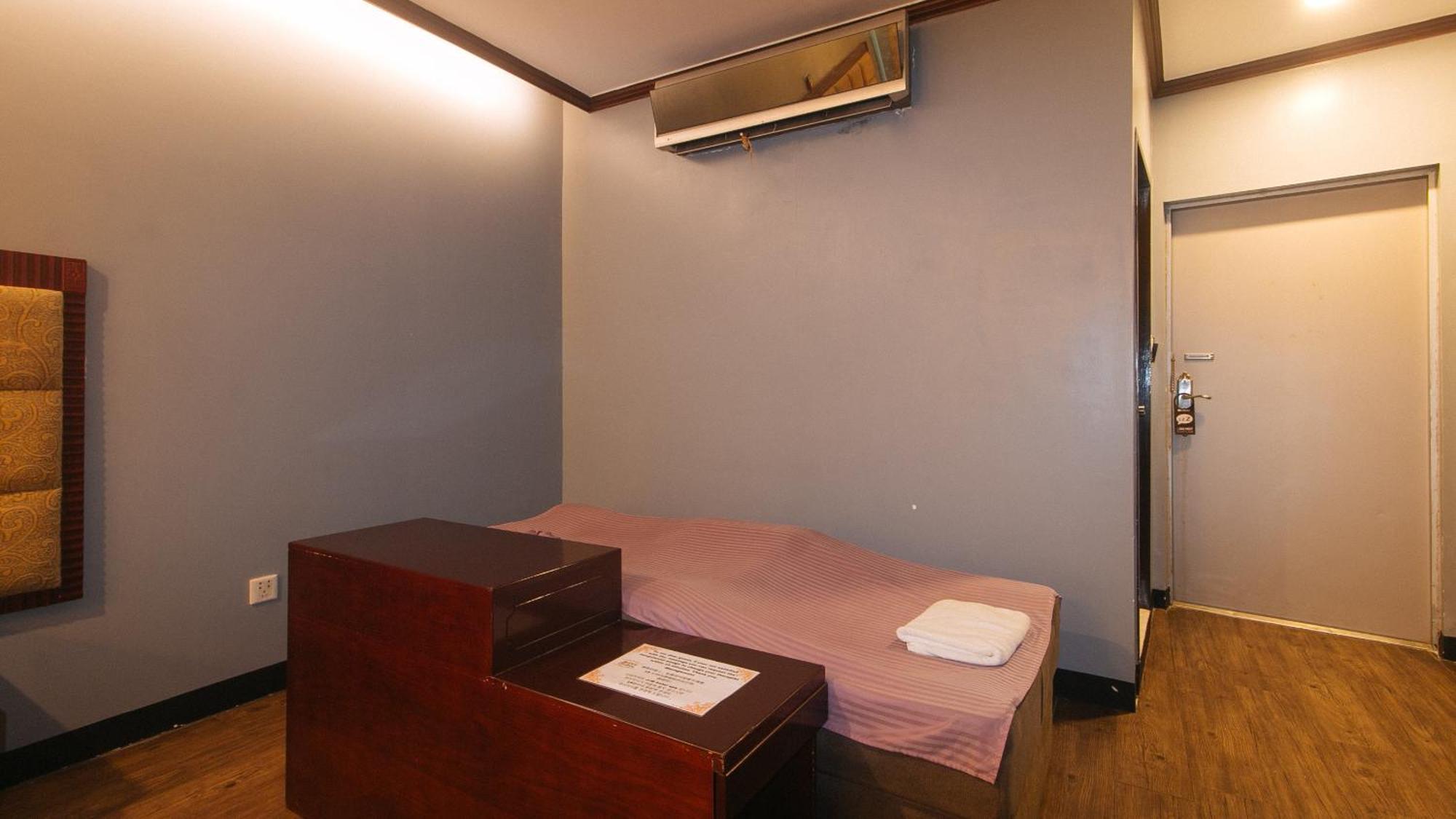 Reddoorz Premium At Jjimjbang Hotel Spa 马尼拉 客房 照片
