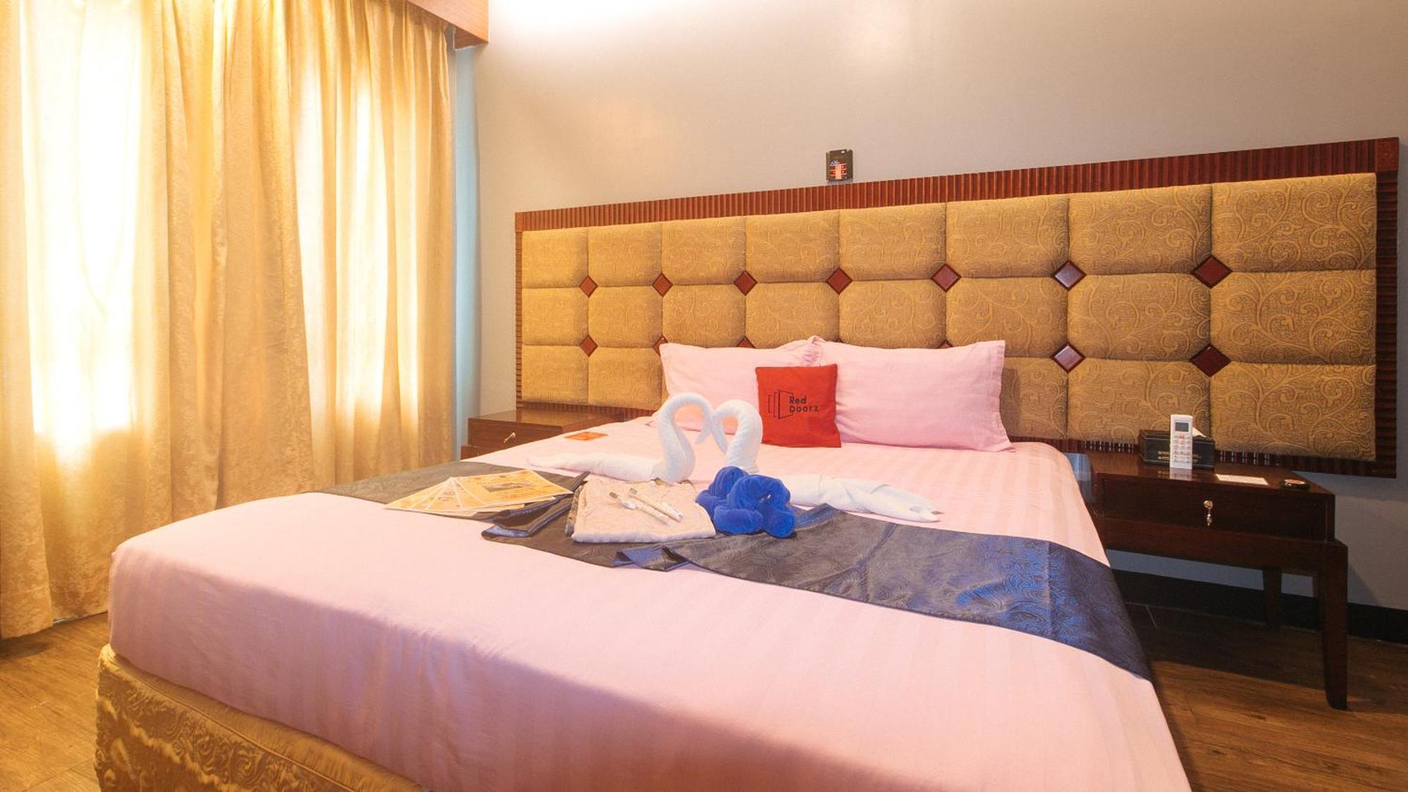 Reddoorz Premium At Jjimjbang Hotel Spa 马尼拉 外观 照片