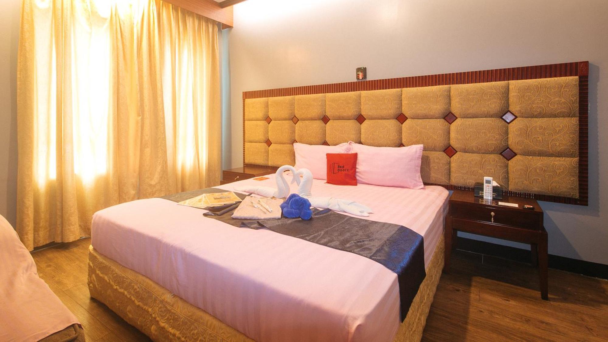Reddoorz Premium At Jjimjbang Hotel Spa 马尼拉 外观 照片