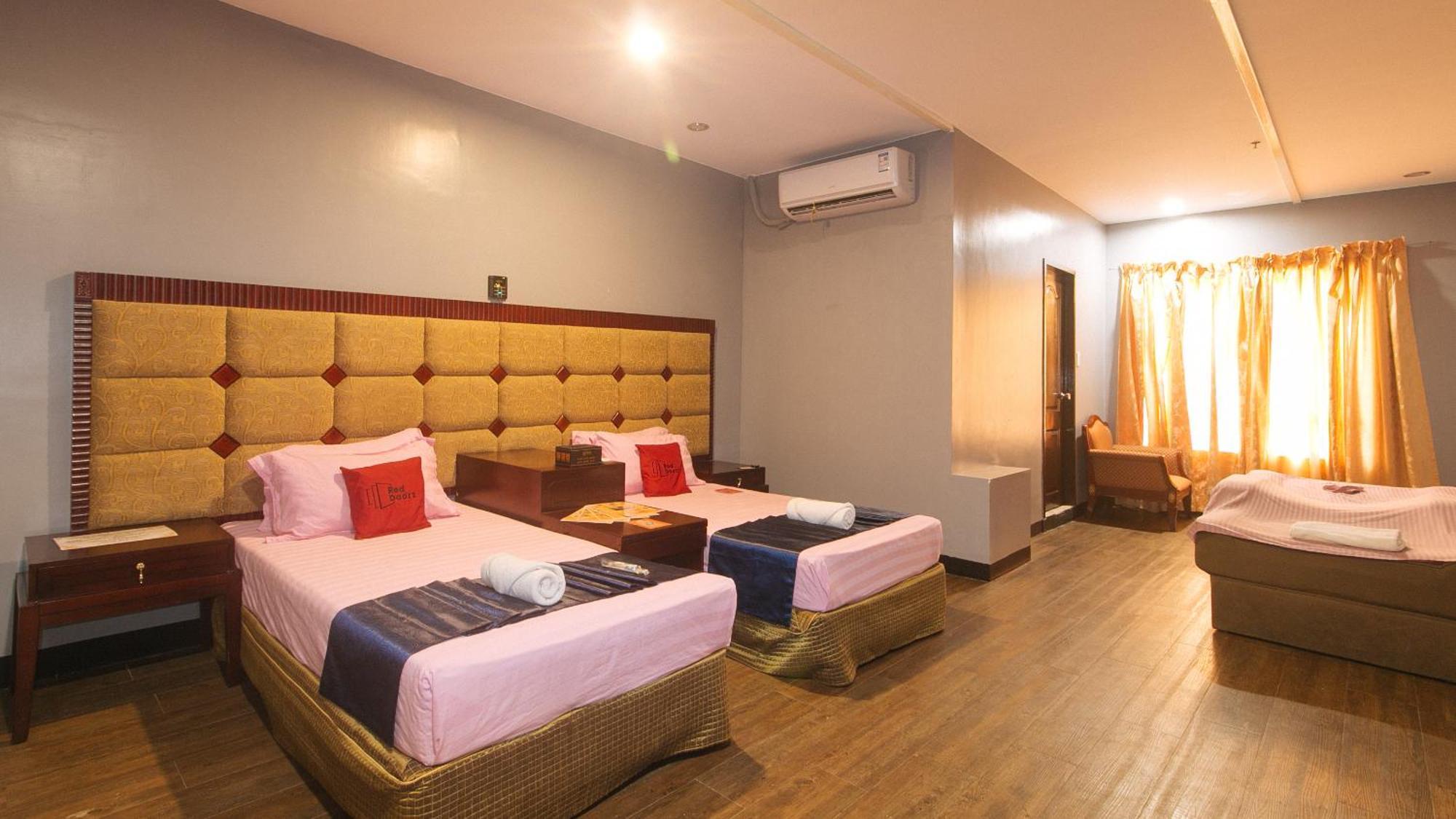 Reddoorz Premium At Jjimjbang Hotel Spa 马尼拉 外观 照片